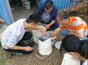 浙江省淡水水产研究所科技人员赴海盐县百步镇指导红螯螯虾养殖生产